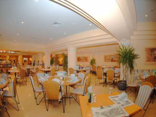 we look for housing: hotels and apartments & 8902;